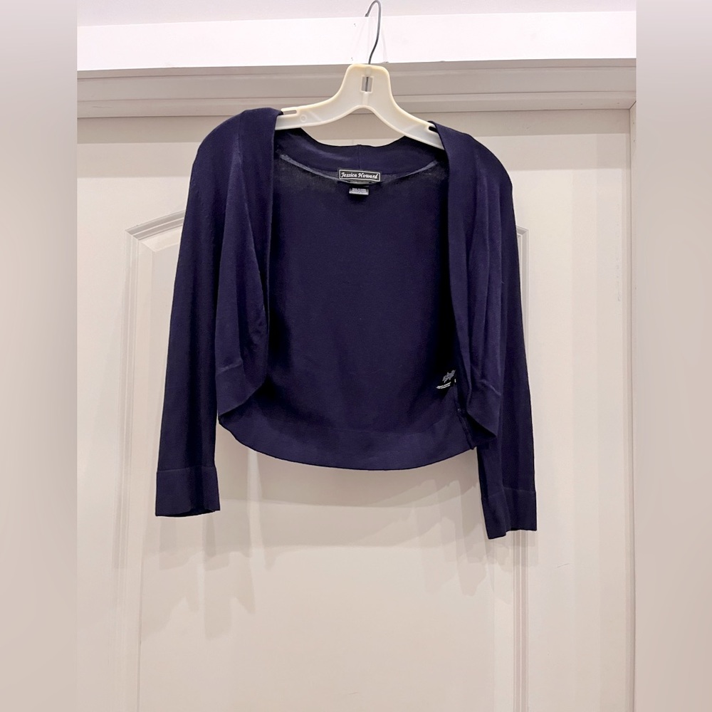 Shrug style sweater